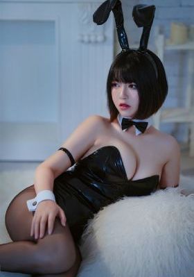 揉弄托着校园H_720神马在线观看